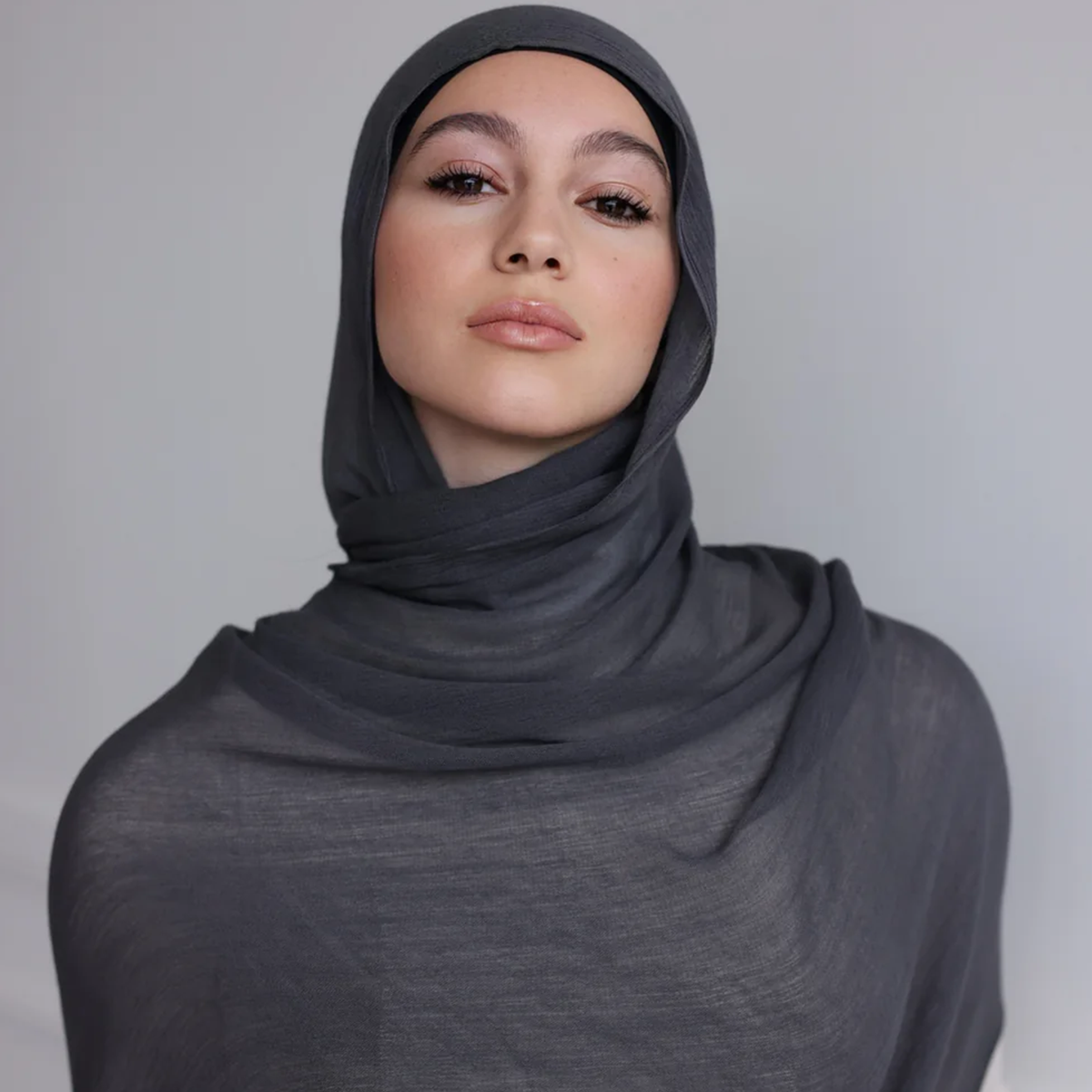 Luxe Rayon Hijab - Charcoal